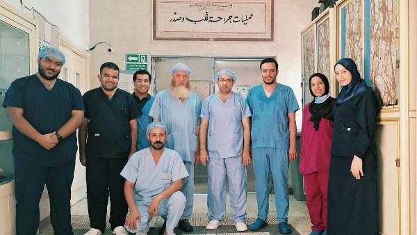 انجاز طبي بجامعة الزقازيق.. استئصال ورم ضخم من صدر طفلة