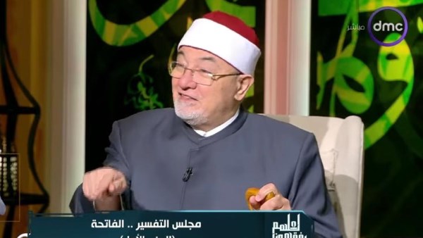 خالد الجندي: البسملة آية من الفاتحة والإسرار بها في الصلاة سنة عن النبي| فيديو