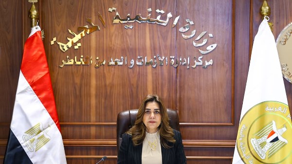 تداعيات الهزة الأرضية بالمحافظات.. منال عوض: 7 بلاغات خاصة بمبان قديمة للأجهزة التنفيذية بالقاهرة والبحيرة والغربية والسويس حتى الآن