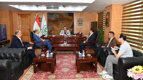 الفيوم تستعد لإنشاء مجمع صناعي لإنتاج المكونات الكهربائية وضفائر السيارات.. تفاصيل