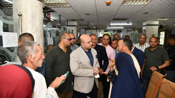 محافظ الفيوم يتفقد سير العمل بالمركز التكنولوجي بسنورس