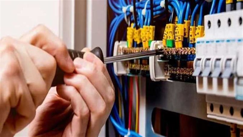 تفاصيل تعديلات قانون الكهرباء للحد من سرقة التيار