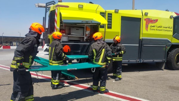 حريق في إحدى حافلات الركاب.. تجربة طوارئ ناجحة بمطار القاهرة