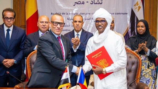 مباحثات مصرية تناقش توسع شركات الطيران المصرية بالسوق التشادية