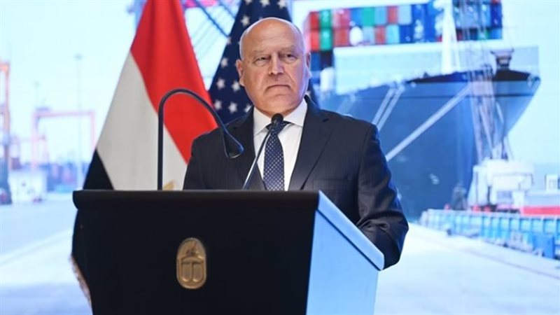 القروض للقطارات والمترو فقط.. وزير النقل يوضح سياسة تمويل مشروعات النقل