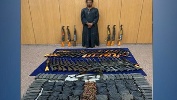 الداخلية تحبط محاولة جلب 52 بندقية آلية بسوهاج.. ومصرع عنصر شديد الخطورة