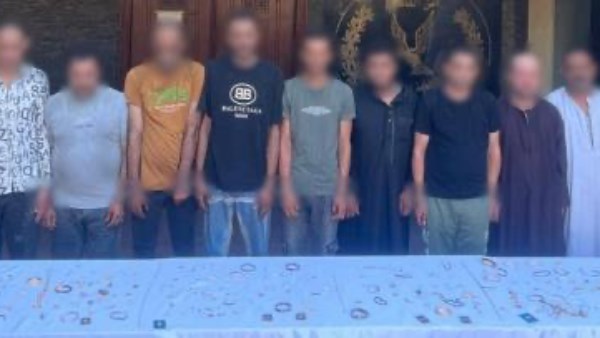 سقوط عصابة انتحلوا صفة رجال شرطة وسرقوا تاجر ذهب في القاهرة