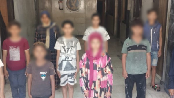 القبض على 6 أشخاص يستغلون 10 أطفال فى اعمال التسول بالجيزة