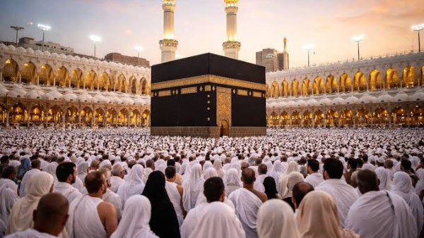 5 آلاف جنيه زيادة متوقعة.. تأثير الإعاشة الجبرية على أسعار العمرة