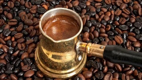 خبير: الإسبريسو أفضل أنواع القهوة.. والفلتر ثم التركي