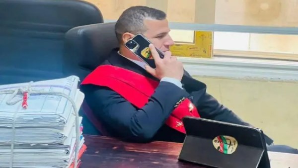 نصب وانتحال صفة.. عقوبة القاضي المزيف وشركاه المنتظرة