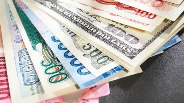الدولار وصل كام؟..أسعار العملات العربية والأجنبية اليوم الاثنين