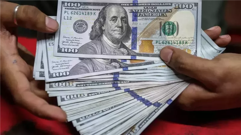 سعر الدولار أمام الجنيه في البنوك المصرية