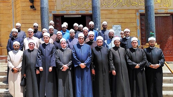 قوافل الأوقاف الدعوية تواصل رسالتها في السويس وبورسعيد لمواجهة التنمر