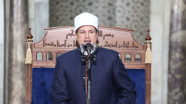 مدير الأزهر العالمي للفتوى: النبي أول من احتفى بيوم مولده.. وجاء لإصلاح الدنيا