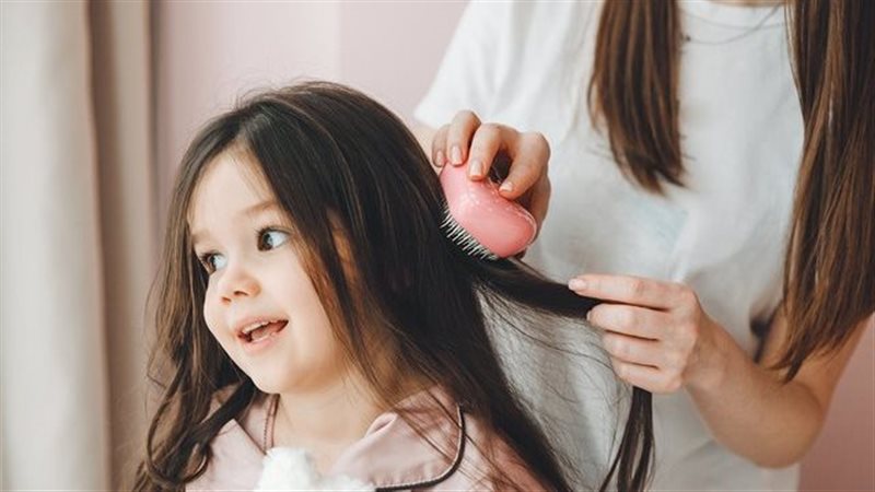 قبل بدء الدراسة، برنامج شهر واحد لاستعادة حيوية شعر ابنتك