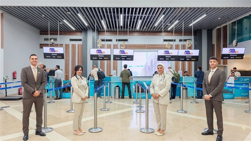 انطلاق أولى رحلات آيركايرو من العلمين إلى موسكو وعلى متنها 176 راكبا