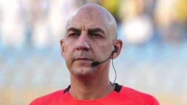 محمد عادل: أوسكار رويز كان بيرص أقماع.. ورحيله نجاة للتحكيم المصري