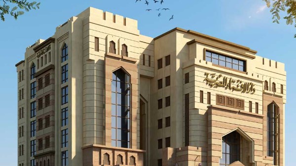 ما حكم العمل في مجال مستحضرات التجميل؟.. الإفتاء تكشف الضوابط الشرعية