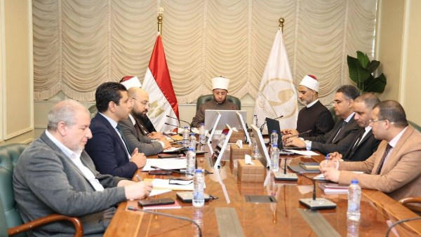 وزير الأوقاف يترأس الاجتماع العاشر لمجلس أمناء جامعة «نور-مبارك»