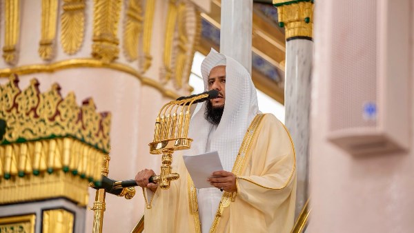 خطيب المسجد النبوي: الحياء يحفظ الدين ويصون المروءة ويمنع العبد من المعصية