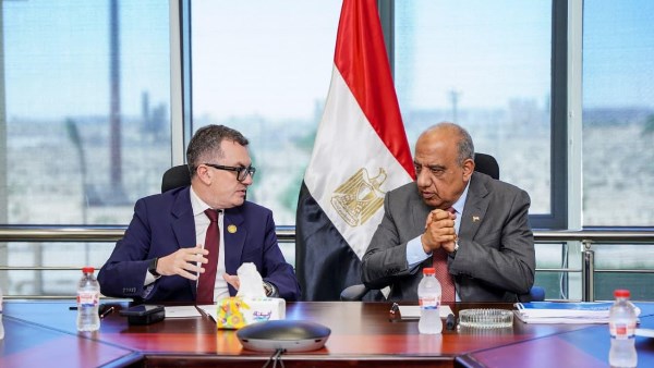 وزيرا الكهرباء والتخطيط يبحثان توفير تمويلات لمشروعات الطاقة والخامات الأرضية