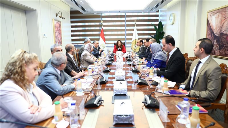 إعادة رسم خريطة الإدارة المحلية، منال عوض تتابع مراجعة الحدود الإدارية للمدن