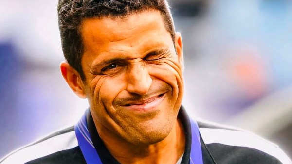 محمد فارس: عموتة «يحمي لعيبته».. ولا يبرر أخطاء الأهلي