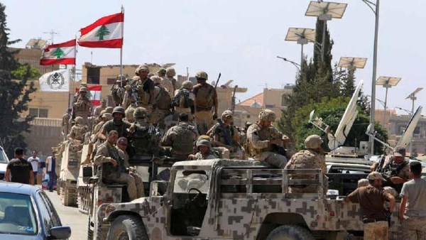 الجيش اللبناني: إصابة 3 عسكريين أثناء تفكيك ذخائر غير منفجرة في زوطر الغربية
