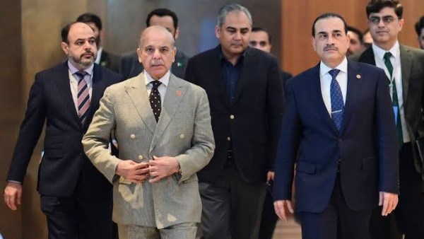 باكستان.. شاهباز شريف وعاصم منير يزوران السعودية