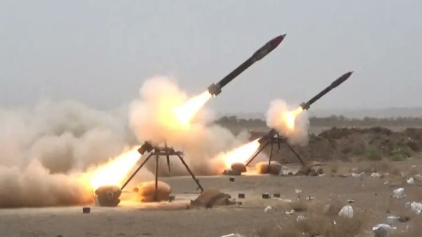 اليمن.. تجدد الاشتباكات في تعز بين القوات الحكومية والحوثيين