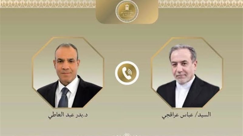 وزير الخارجية يبحث مع نظيره الإيراني جهود احتواء التصعيد والعودة إلى المسار الدبلوماسي