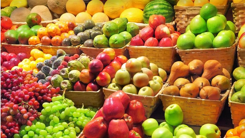 أسعار الفاكهة اليوم السبت، التفاح البلدي يبدأ من 35 جنيها وارتفاع جديد في العنب