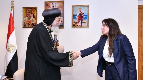 قداسة البابا يستقبل وزيرة الإسكان ويشيد بما تحقق من إنجازات تنموية بالعلمين