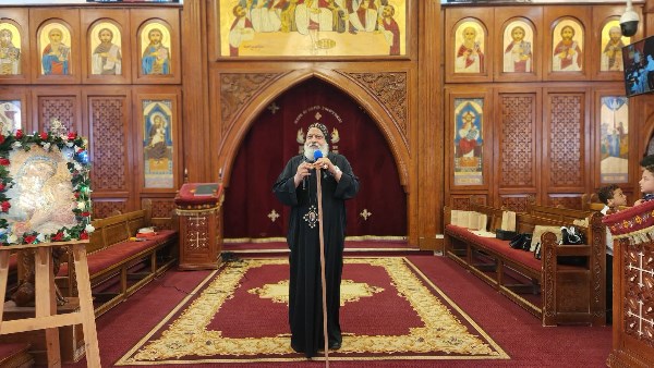 بالتسبيح نكرمها.. ختام كورس ألحان السيدة العذراء بمطرانية حلوان
