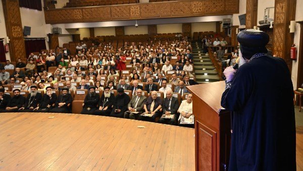قداسة البابا تواضروس يلتقي أعضاء هيئات التدريس بكليات جامعة الإسكندرية