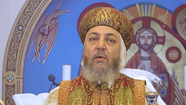 الأنبا أنيانوس يصلي قداسًا لمرضى السرطان بواحة القديس الأنبا كاراس