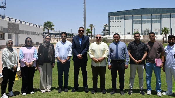 محافظ جنوب سيناء يتابع اختبارات قدرات طلاب الثانوية العامة بشرم الشيخ