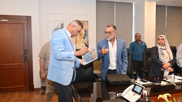 محافظ جنوب سيناء يفتح أبواب الحلول أمام المستثمرين السياحيين ويضع المعوقات على طاولة البحث