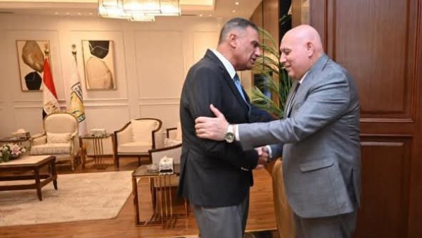 محافظ جنوب سيناء يبحث مع مدير الأمن تعزيز التنسيق الأمني لخدمة المواطنين والزائرين