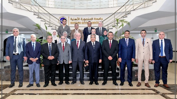محافظ الدقهلية يشهد الملتقى الأول للصناعة والإبداع بجامعة المنصورة الأهلية