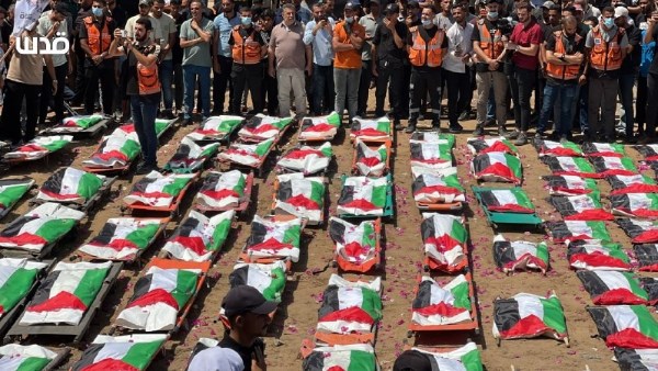 تشييع رفات 112 شهيدًا انتُشلت جثامينهم في غزة..ًصور
