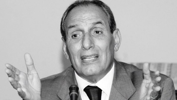 موعد ومكان عزاء الدهشوري حرب رئيس اتحاد الكرة الأسبق