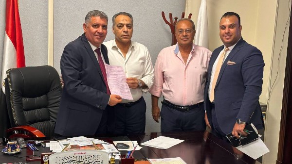 رسمياً .. الزمالك يتسلم أرض حدائق أكتوبر والتوقيع على محضر الاستلام