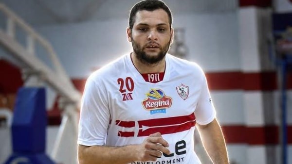 محمد عادل “دولا” يفسخ تعاقده مع فريق الطائرة بنادي الزمالك
