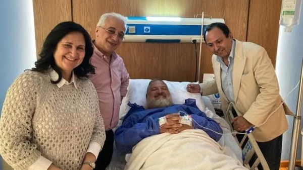 متقلقوش عليا.. خالد الصاوي يطمئن جمهوره على حالته الصحية بعد الجراحة
