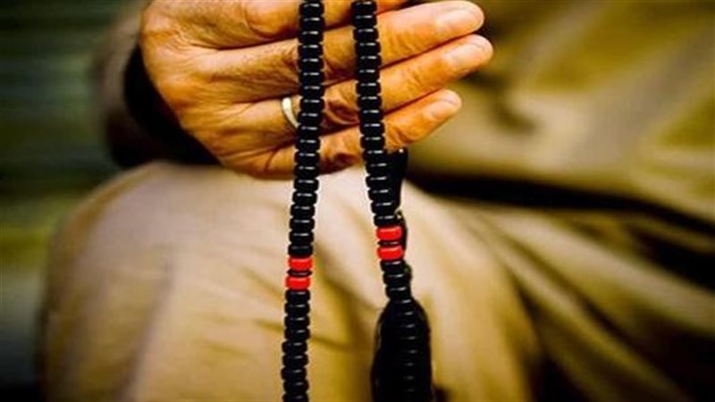 أيهما أفضل الذكر باللسان أم بالقلب؟ أمين الفتوى يوضح (فيديو)