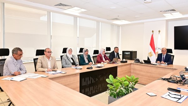 وزير الري: تكويد وتحديث منظومات تطهير المجمعات وغرف الصرف المغطى