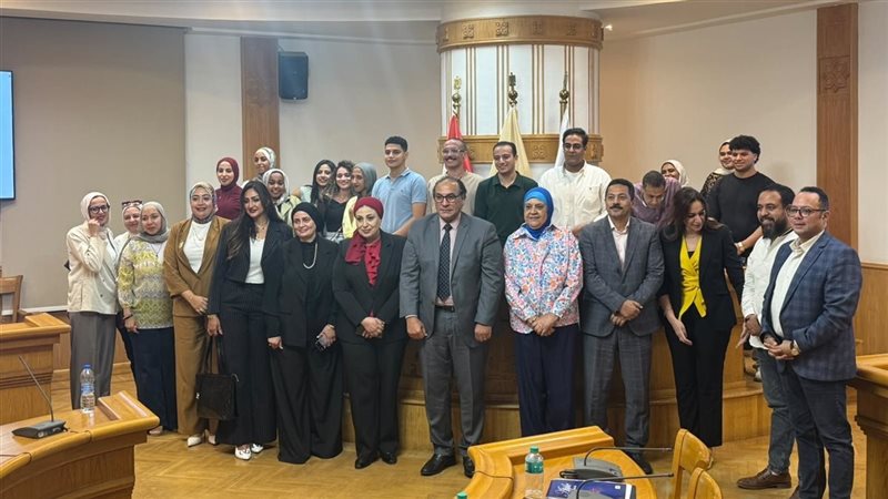 الانعزال الرقمي وصناعة الوعي، الأعلى للثقافة يناقش سبل حماية الشباب من الأفكار الهدامة