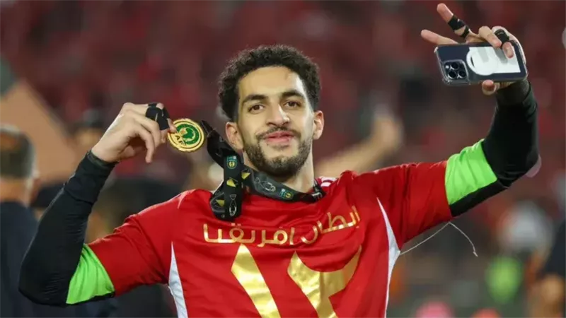 جماهير الأهلي تدعم أوفا: “مصطفى شوبير السد وحش أفريقيا بجد” (فيديو)